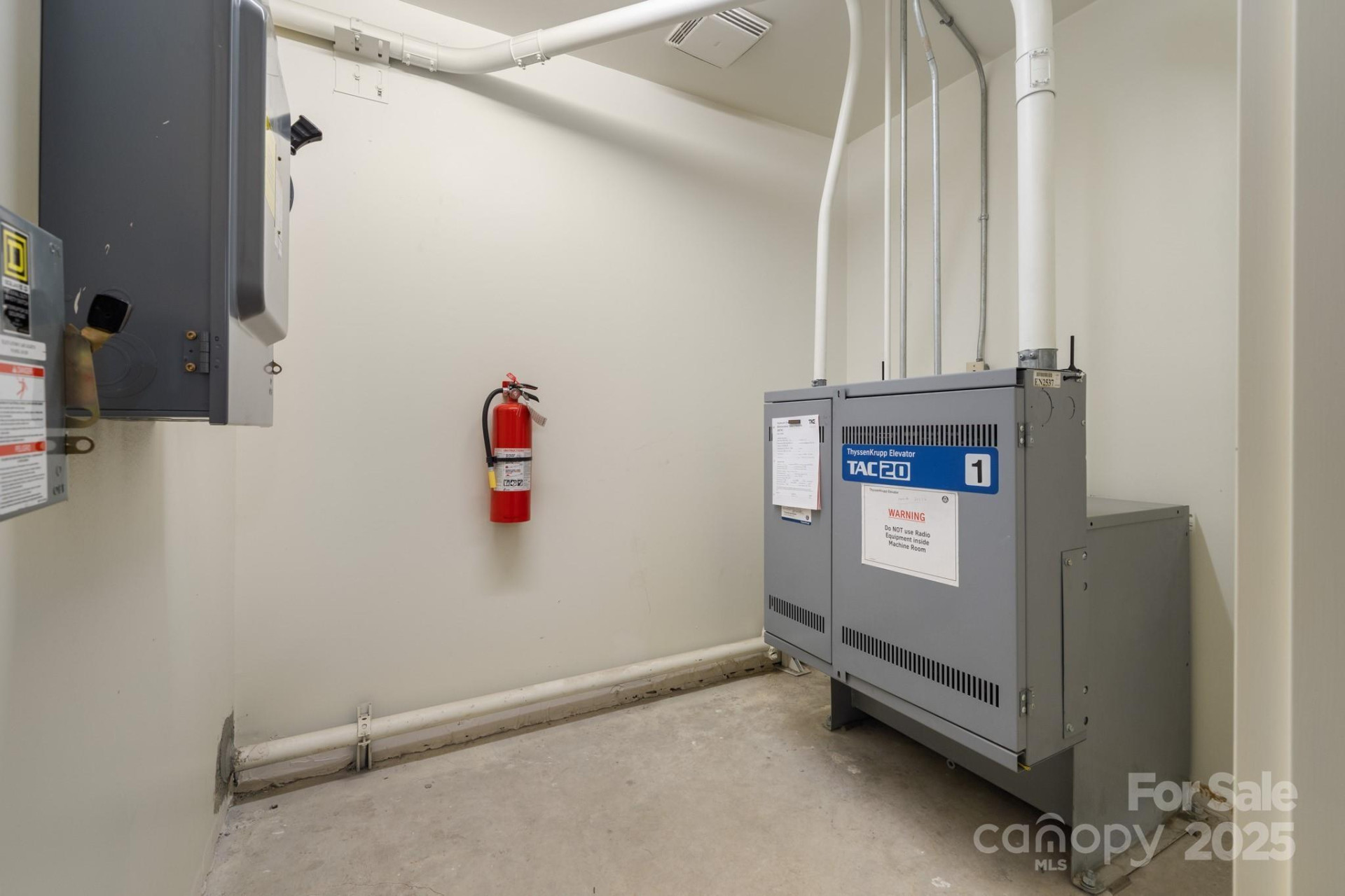 240 Mitchelle Drive - Photo 17