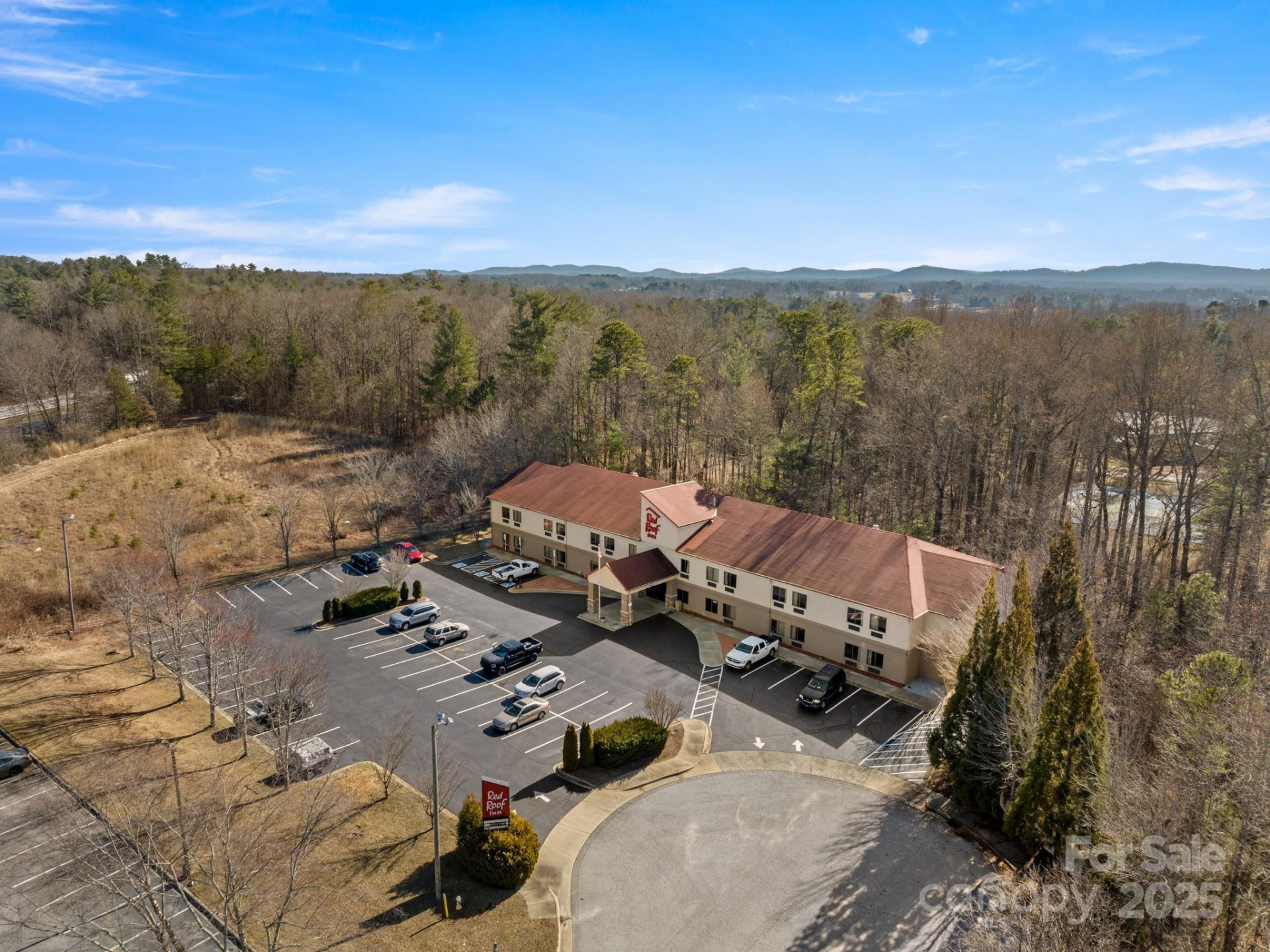 240 Mitchelle Drive - Photo 4