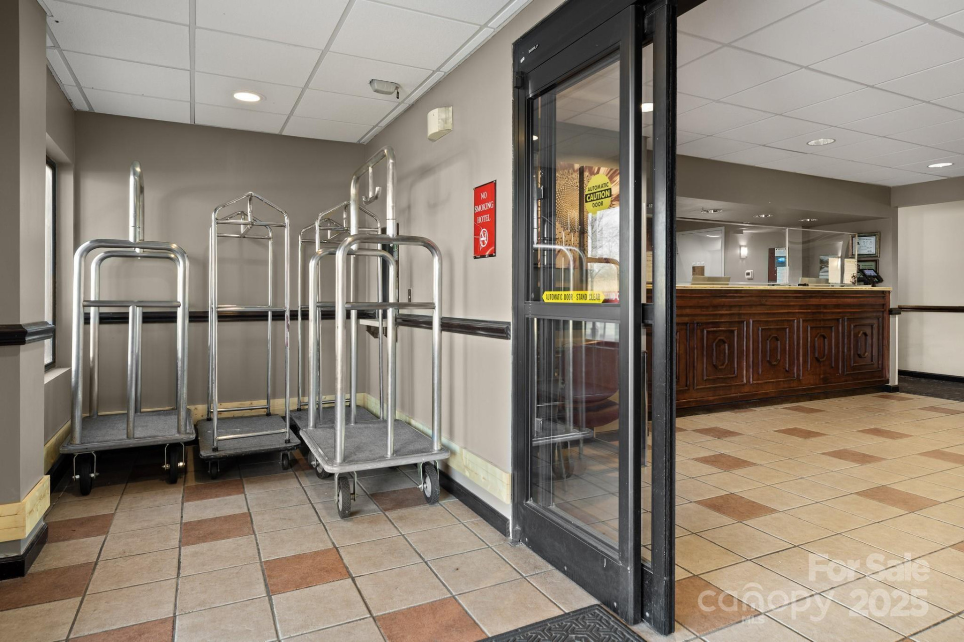 240 Mitchelle Drive - Photo 6