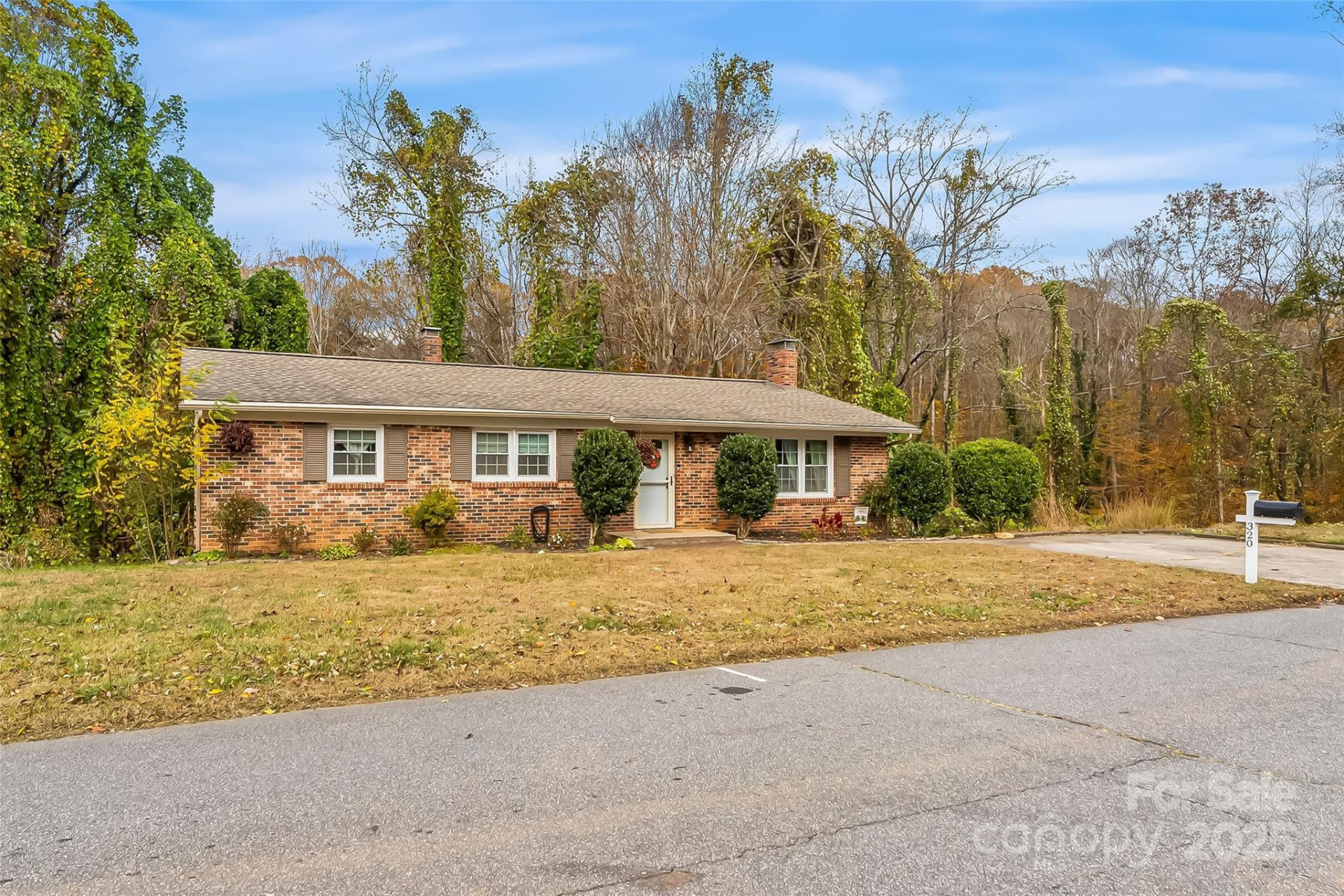320 Morehead Street - Photo 3