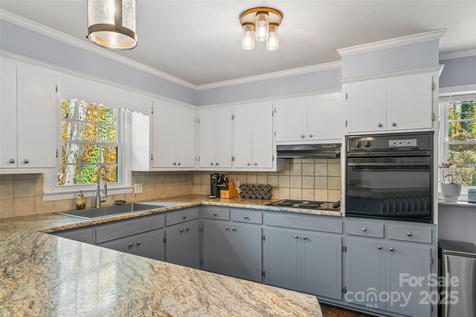 320 Morehead Street - Photo 8
