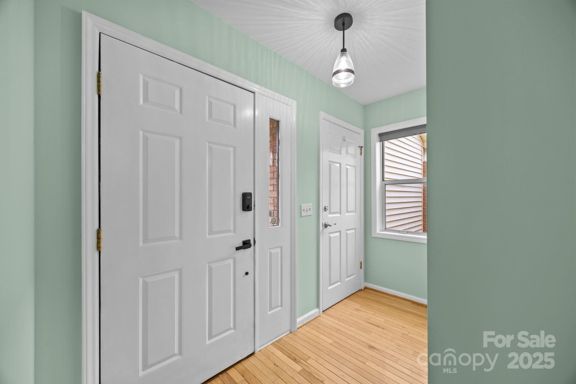 125 Exeter Court - Photo 17