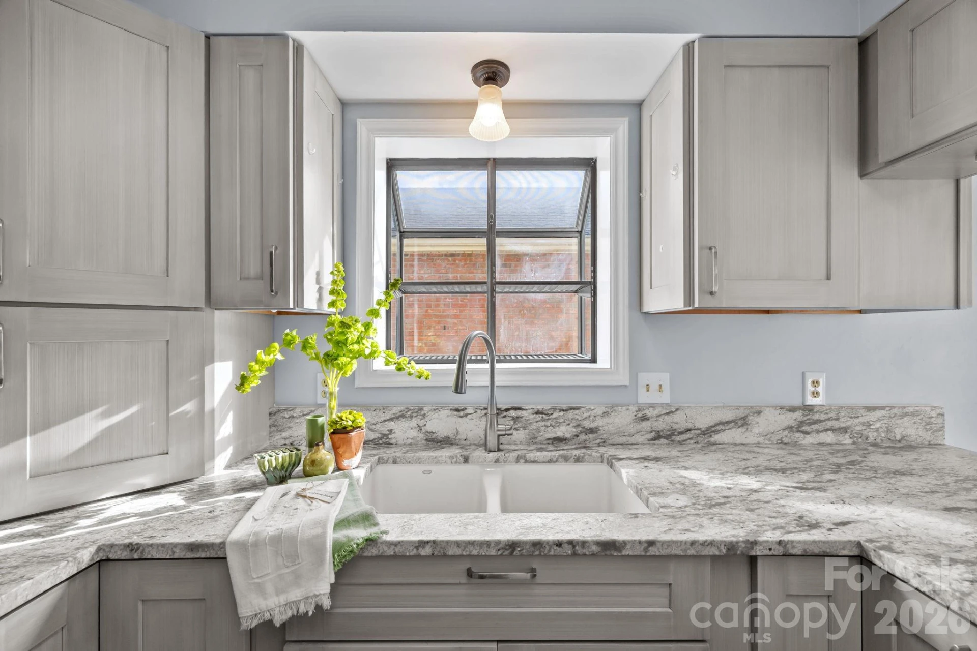 125 Exeter Court - Photo 33