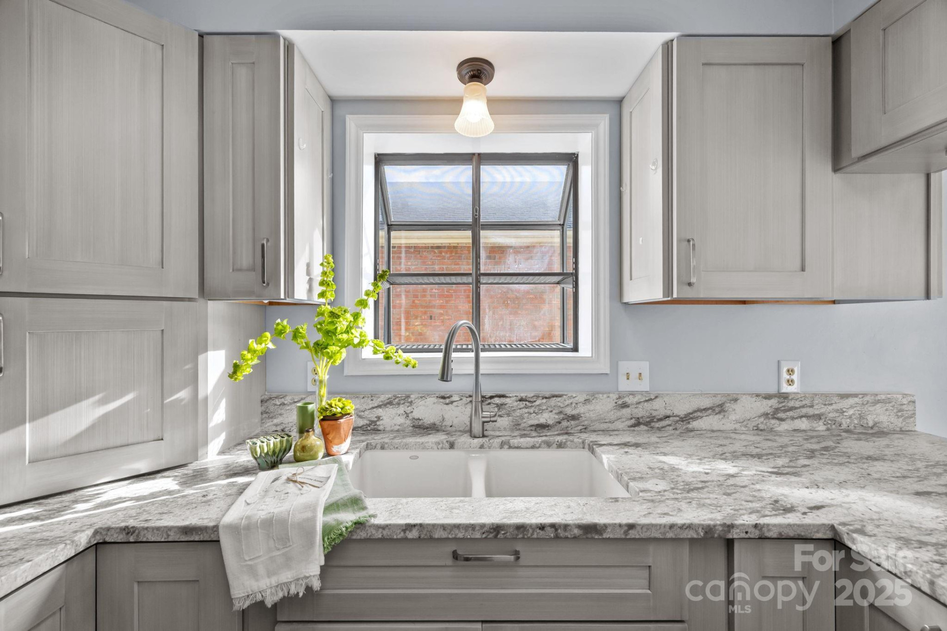 125 Exeter Court - Photo 20