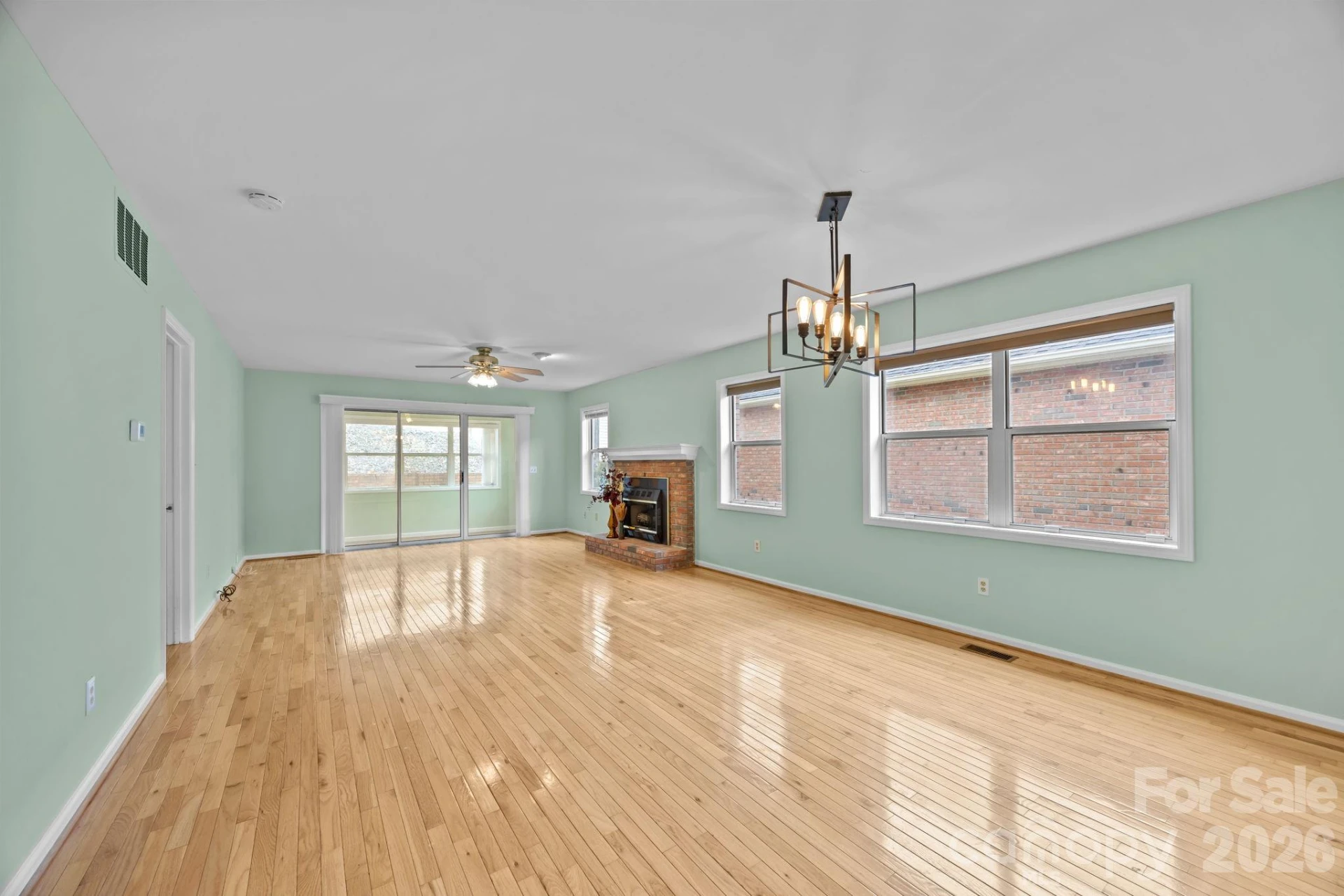 125 Exeter Court - Photo 43