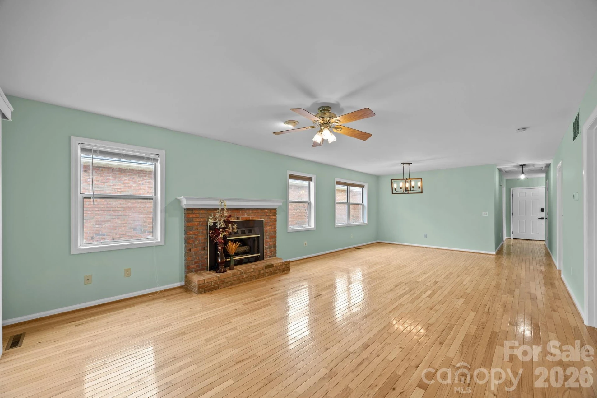 125 Exeter Court - Photo 49
