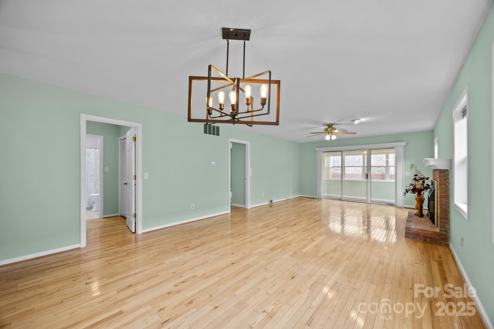 125 Exeter Court - Photo 27