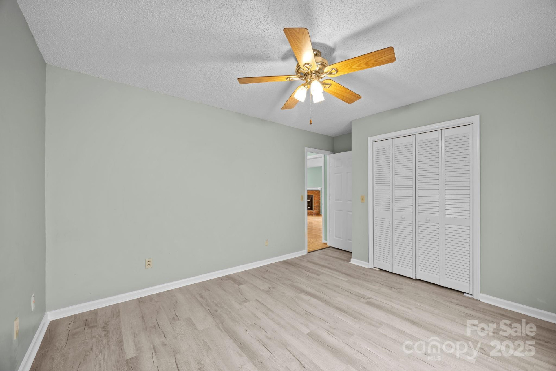 125 Exeter Court - Photo 36