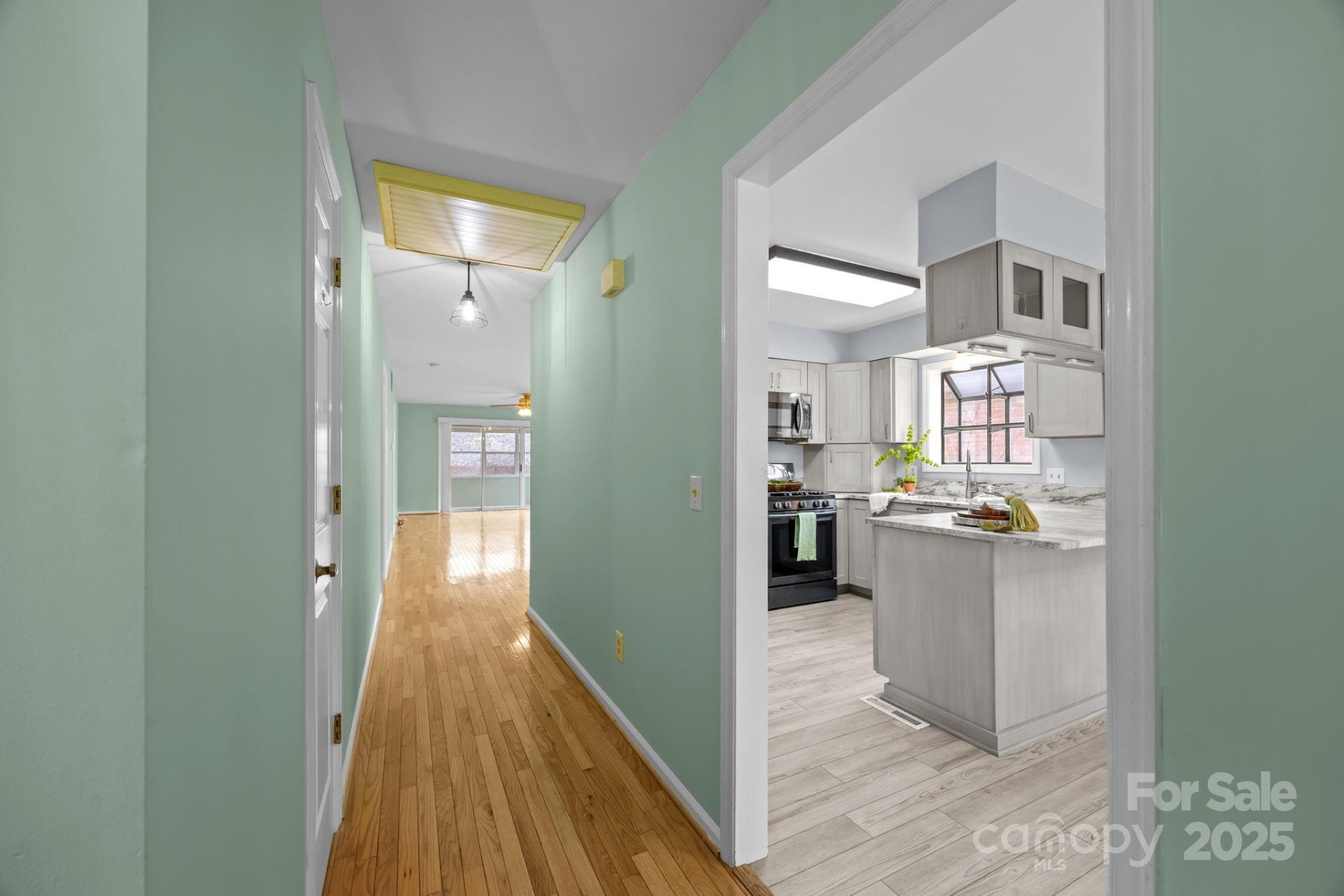 125 Exeter Court - Photo 6