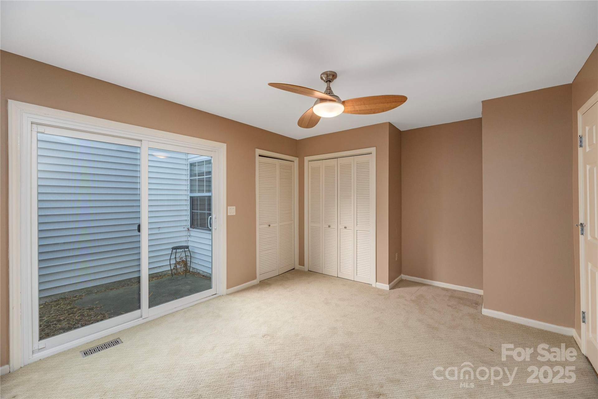 308 Somerton Court - Photo 13