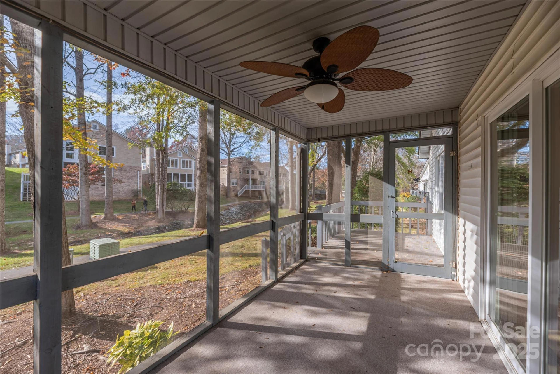 308 Somerton Court - Photo 17