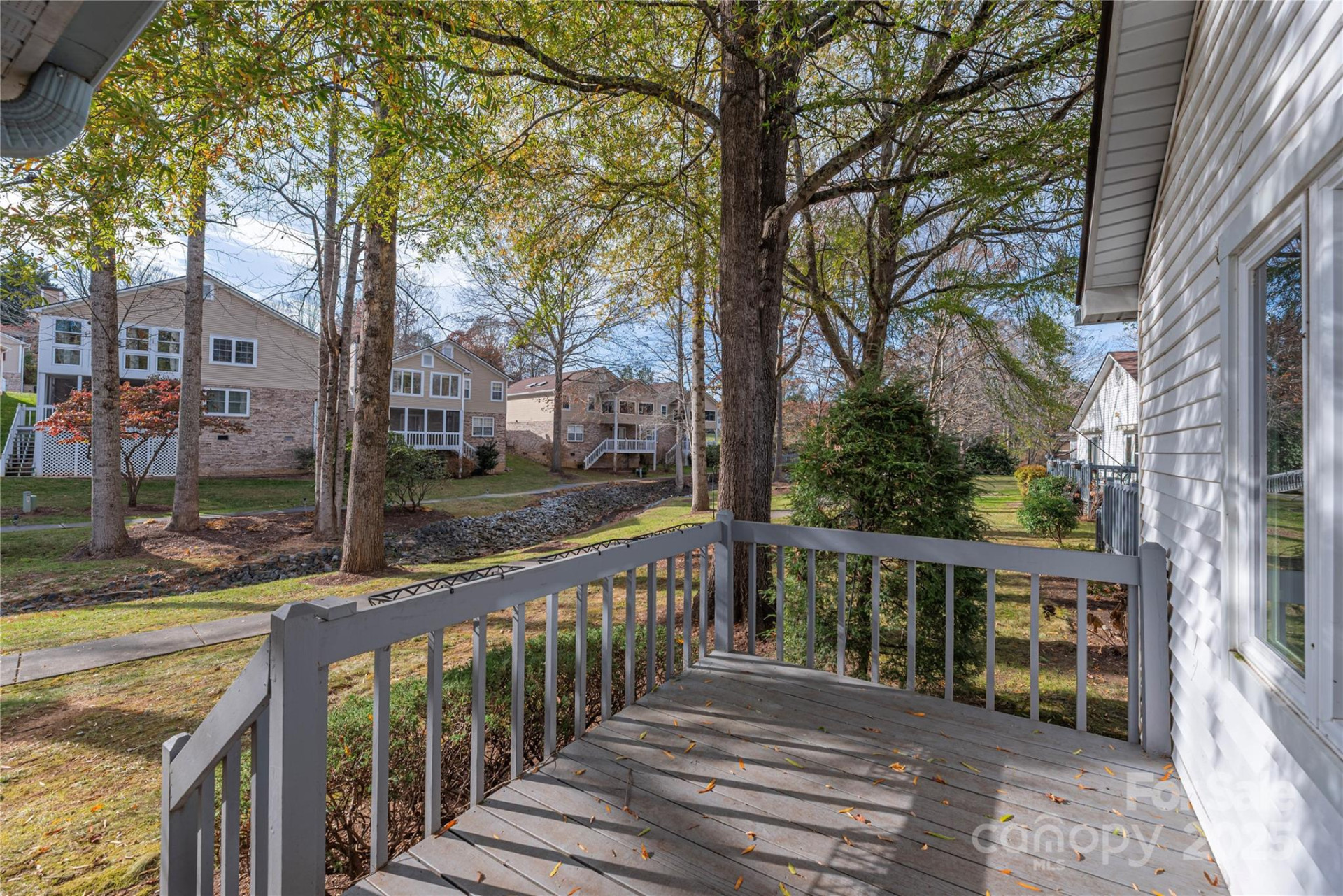 308 Somerton Court - Photo 18