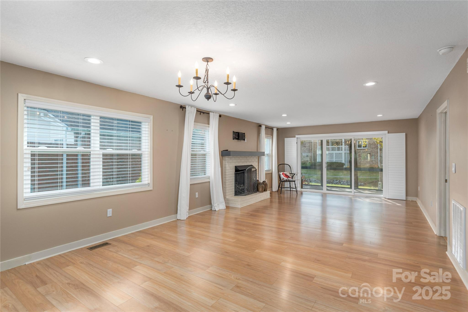 308 Somerton Court - Photo 3
