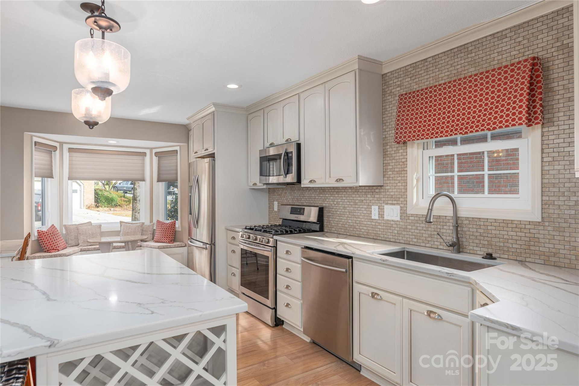 308 Somerton Court - Photo 7