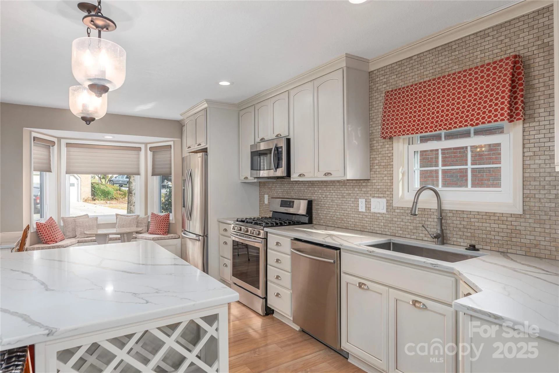 308 Somerton Court - Photo 7