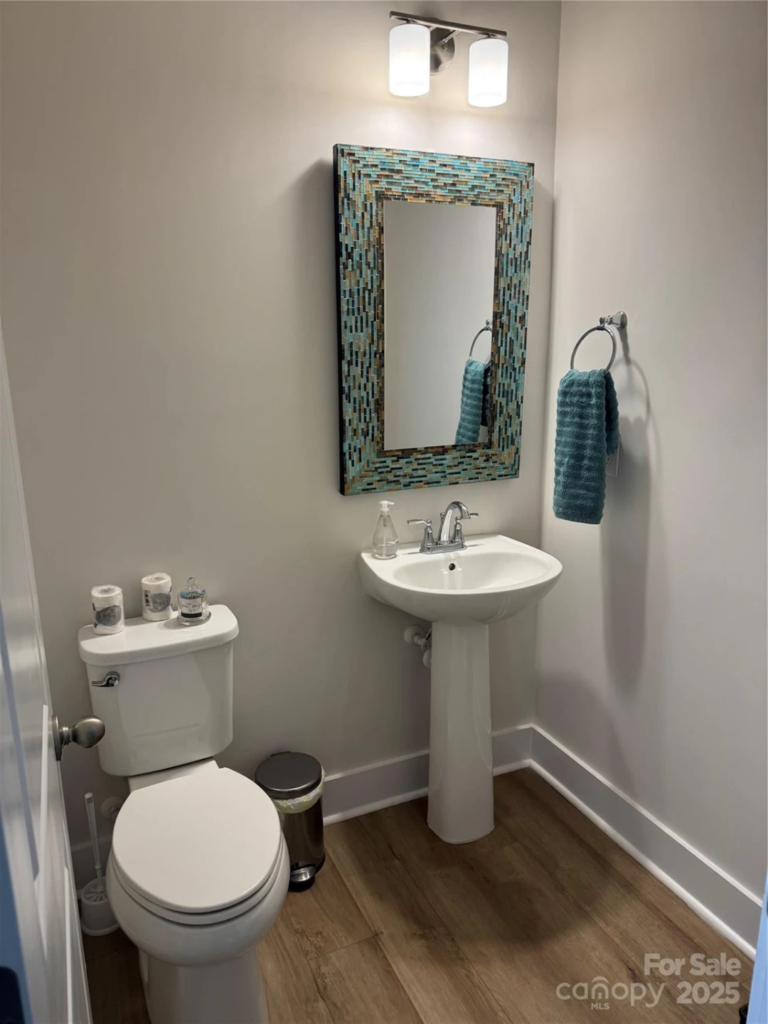 1527 Cedar Tree Drive - Photo 3