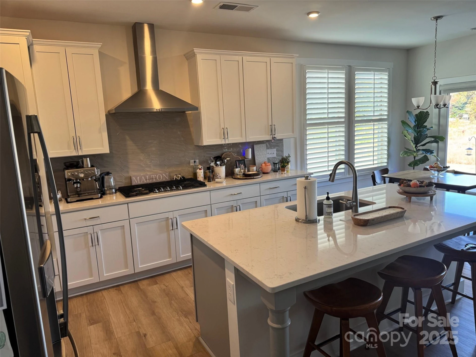 1527 Cedar Tree Drive - Photo 4