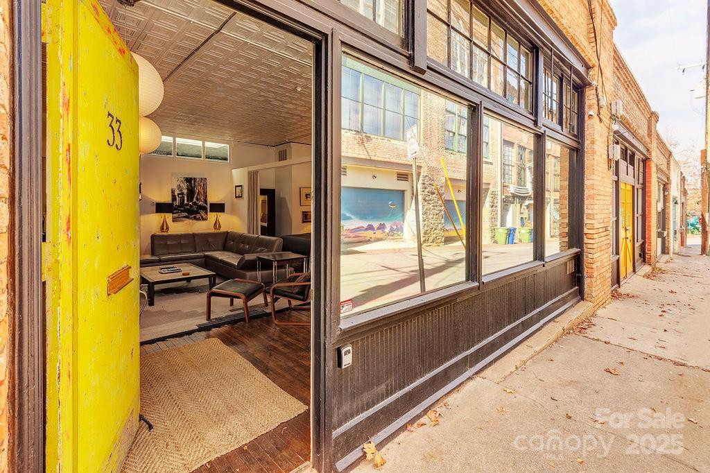 33 Carolina Lane - Photo 2