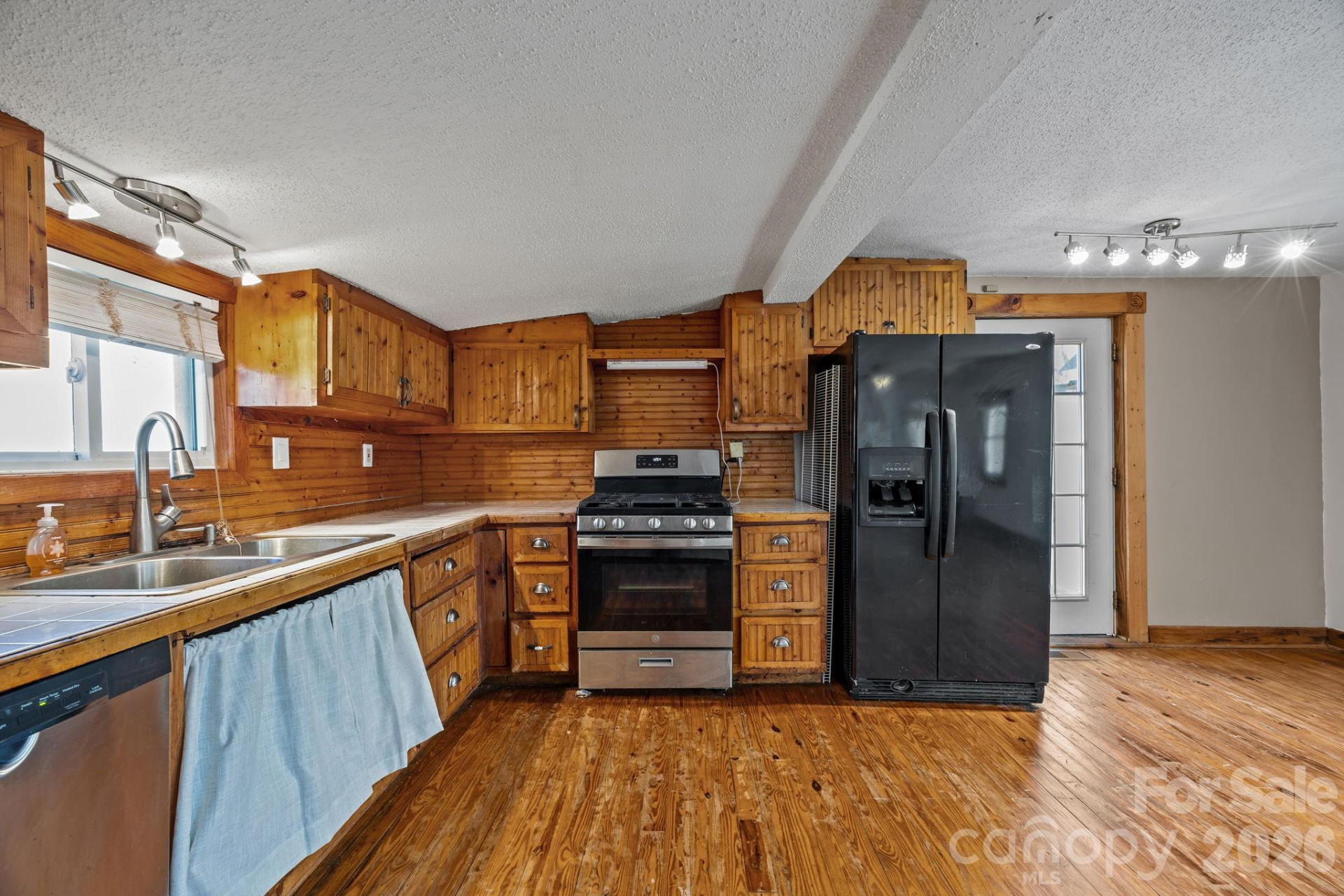 99 Wakefield Drive - Photo 12