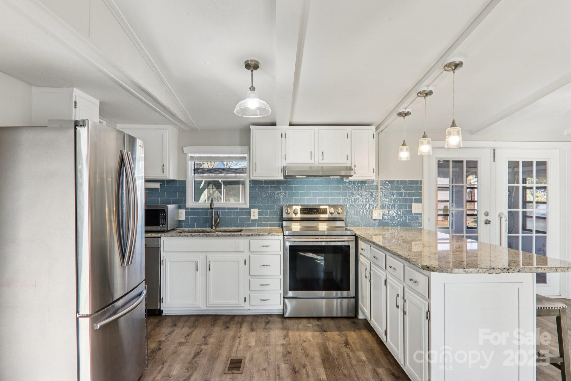 302 Meadowbrook Court - Photo 17