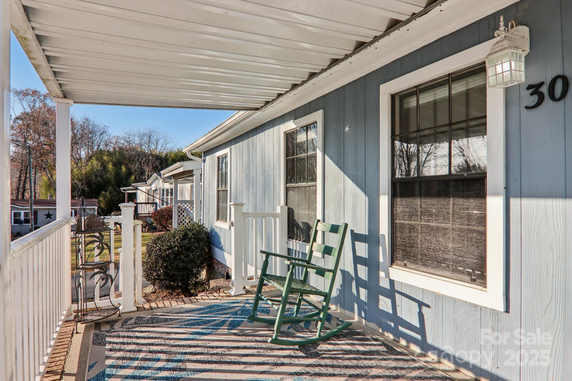 302 Meadowbrook Court - Photo 3