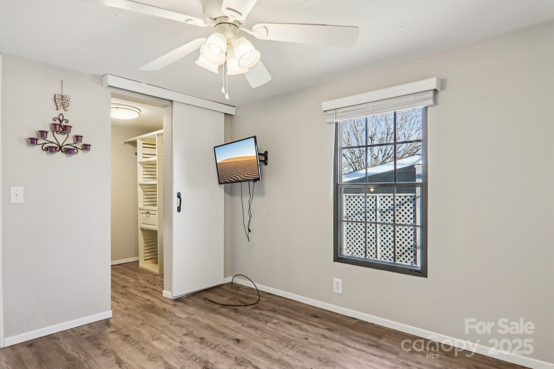 302 Meadowbrook Court - Photo 24