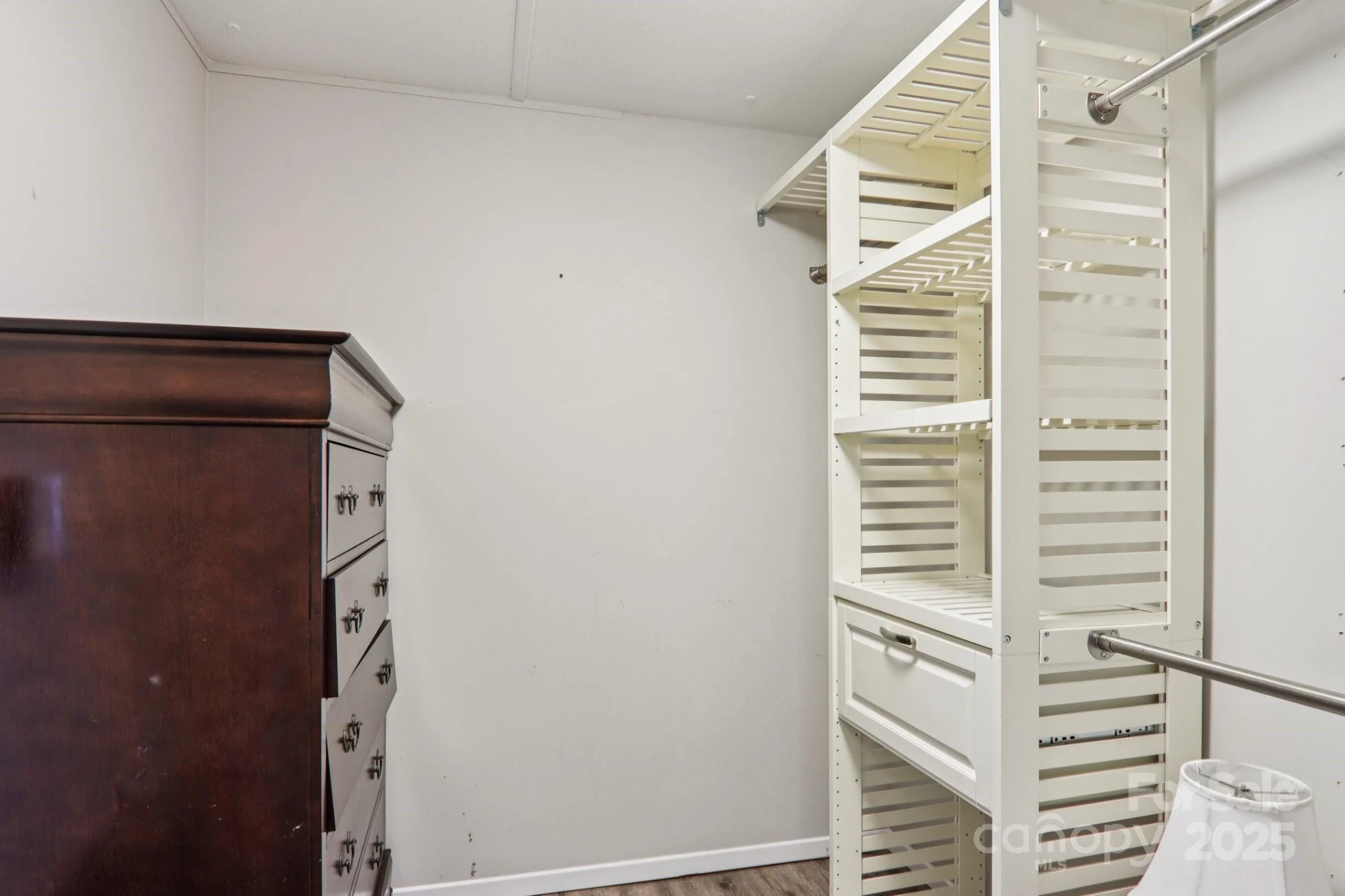 302 Meadowbrook Court - Photo 25