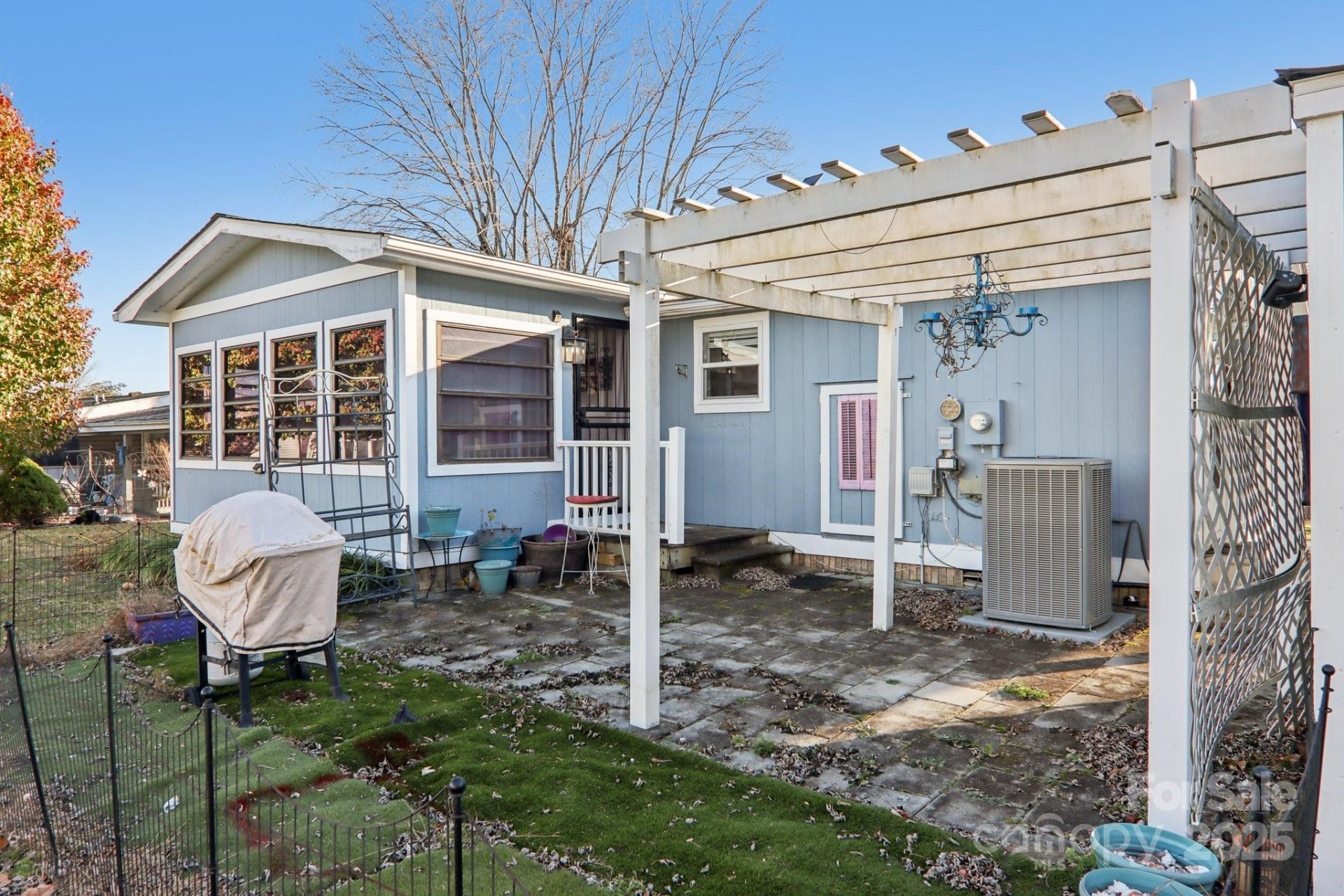 302 Meadowbrook Court - Photo 39