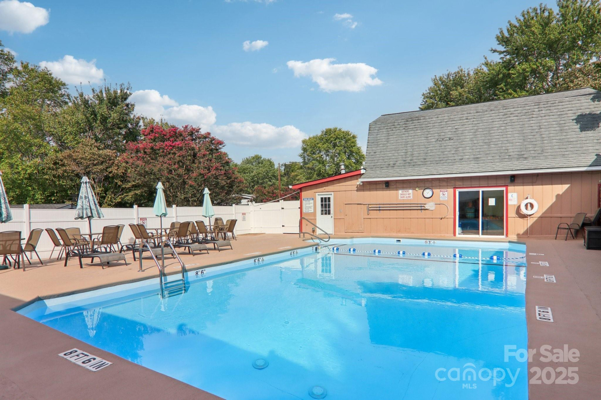 302 Meadowbrook Court - Photo 43