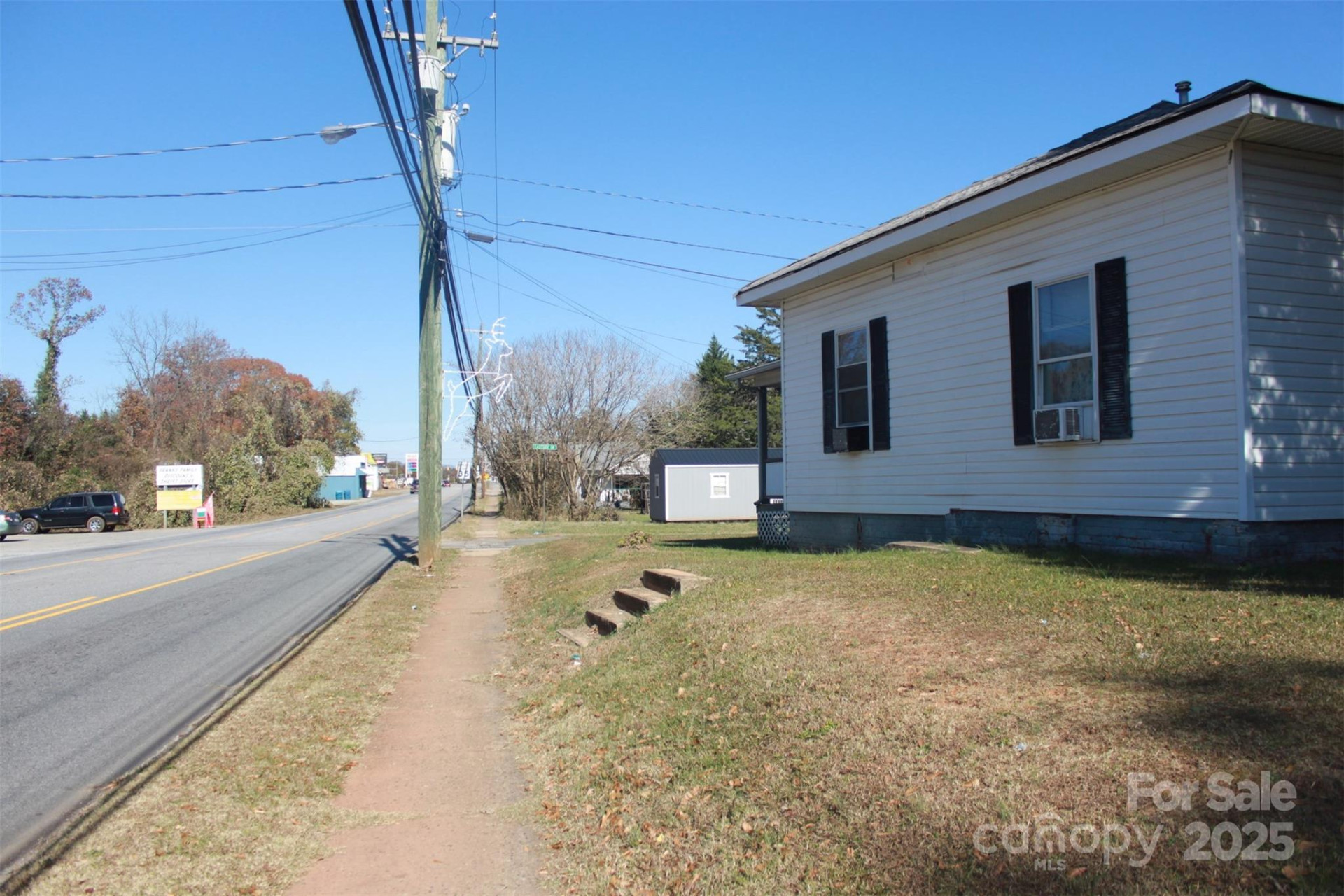 112 Eastside Drive - Photo 12