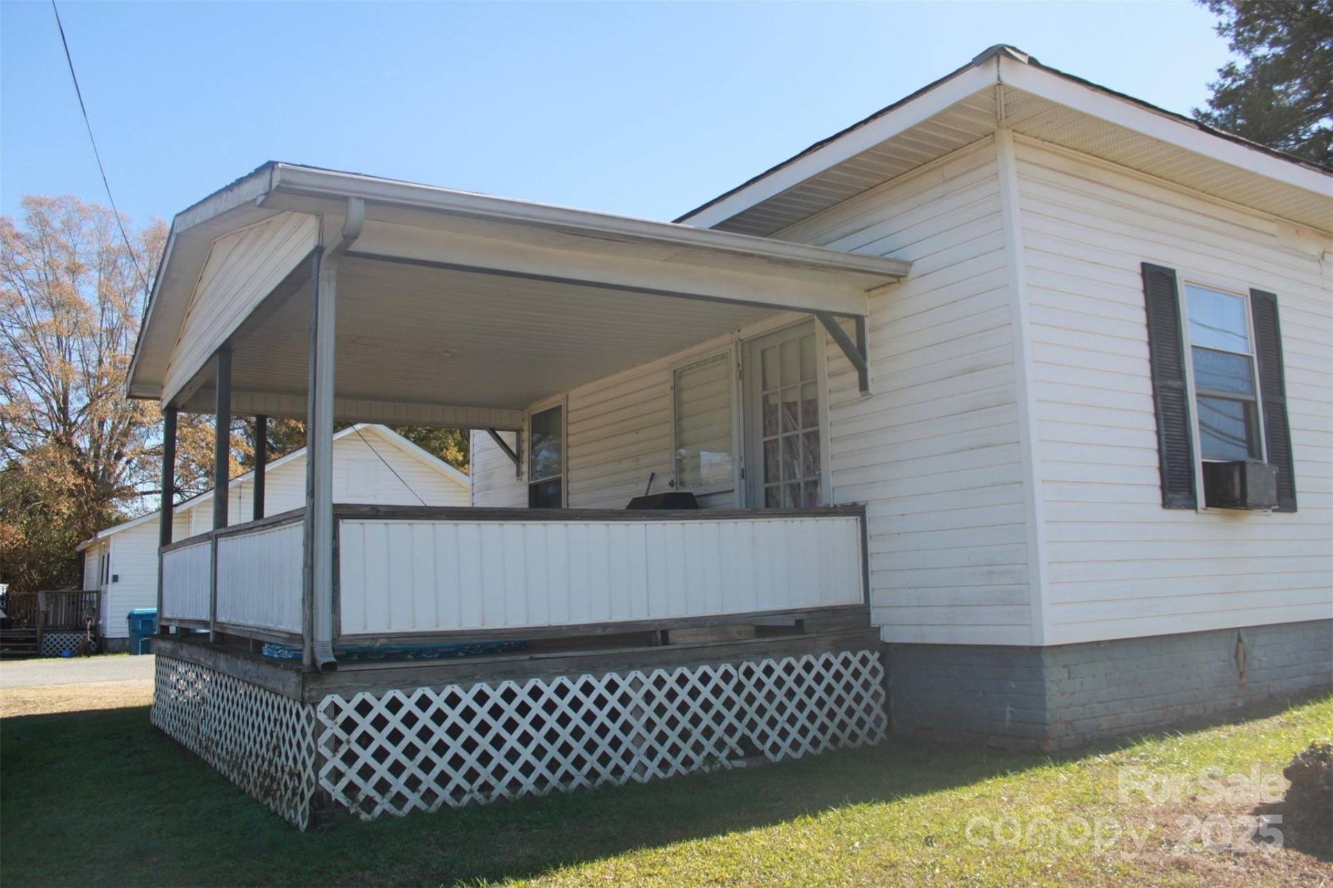 112 Eastside Drive - Photo 6