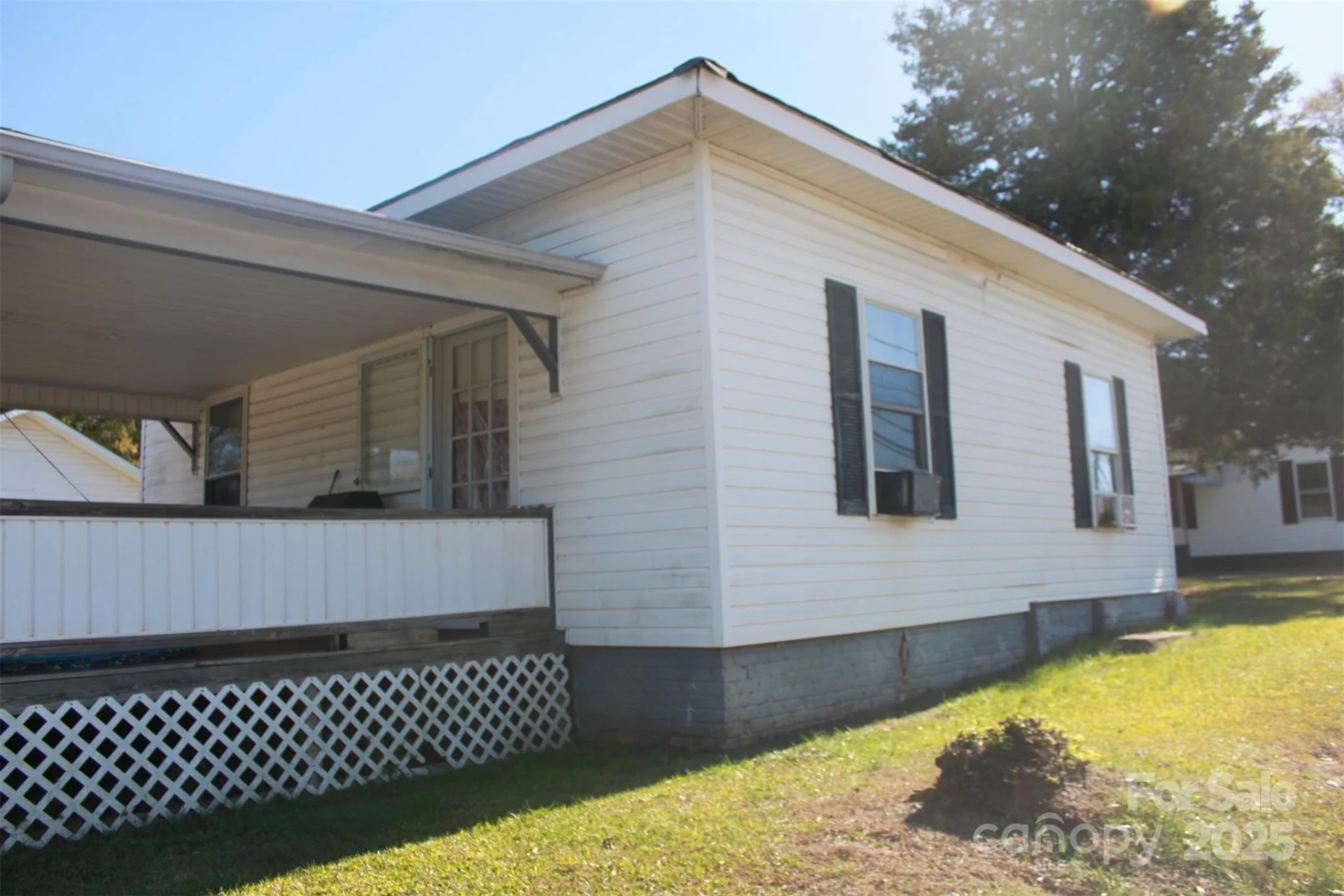 112 Eastside Drive - Photo 7