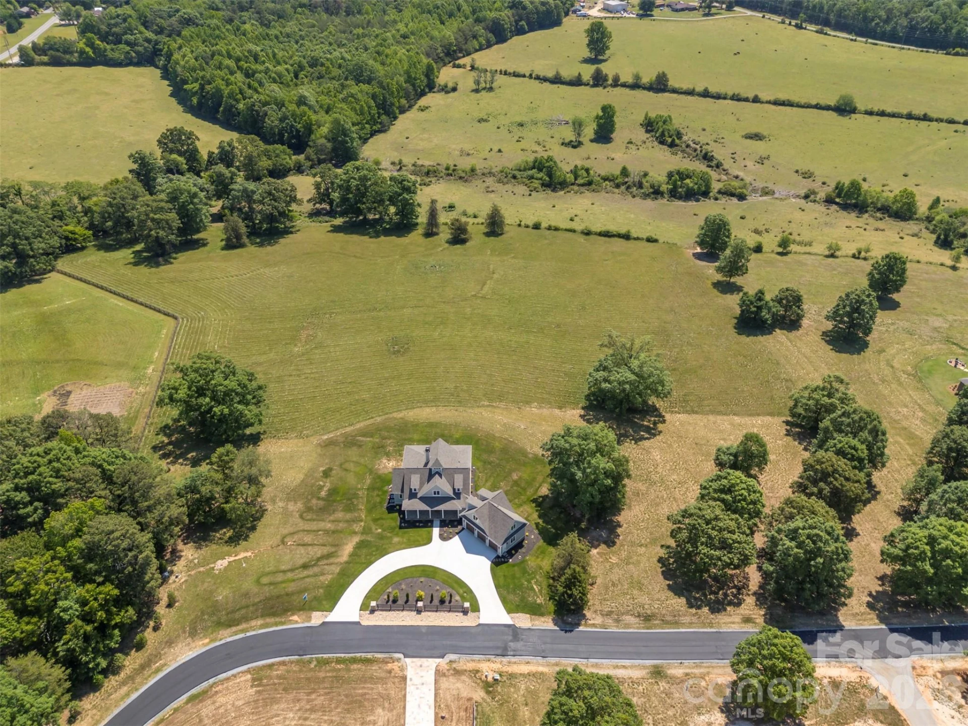 297 Mountain Meadows Lane #7 - Photo 3