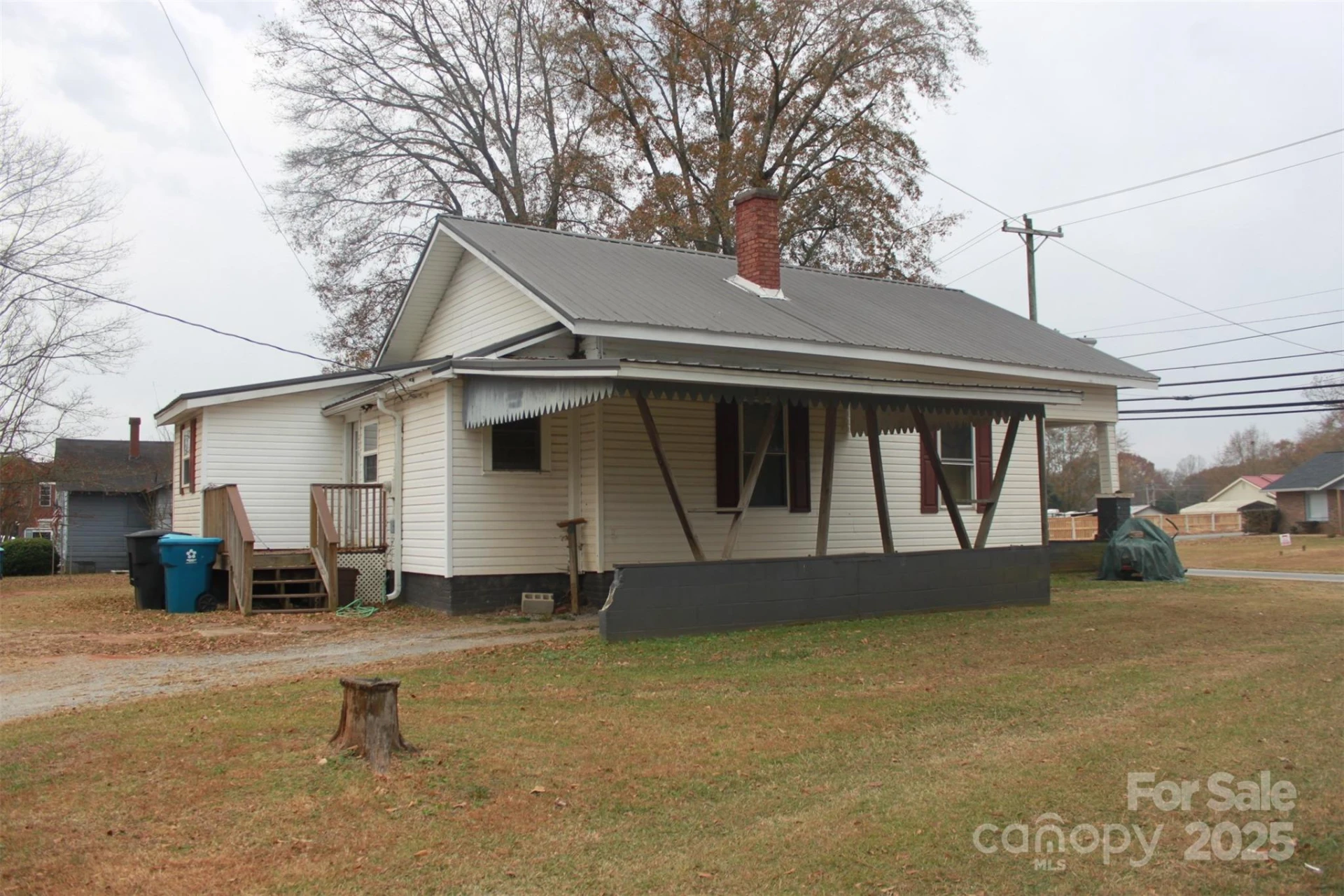 124 Eastside Drive - Photo 4