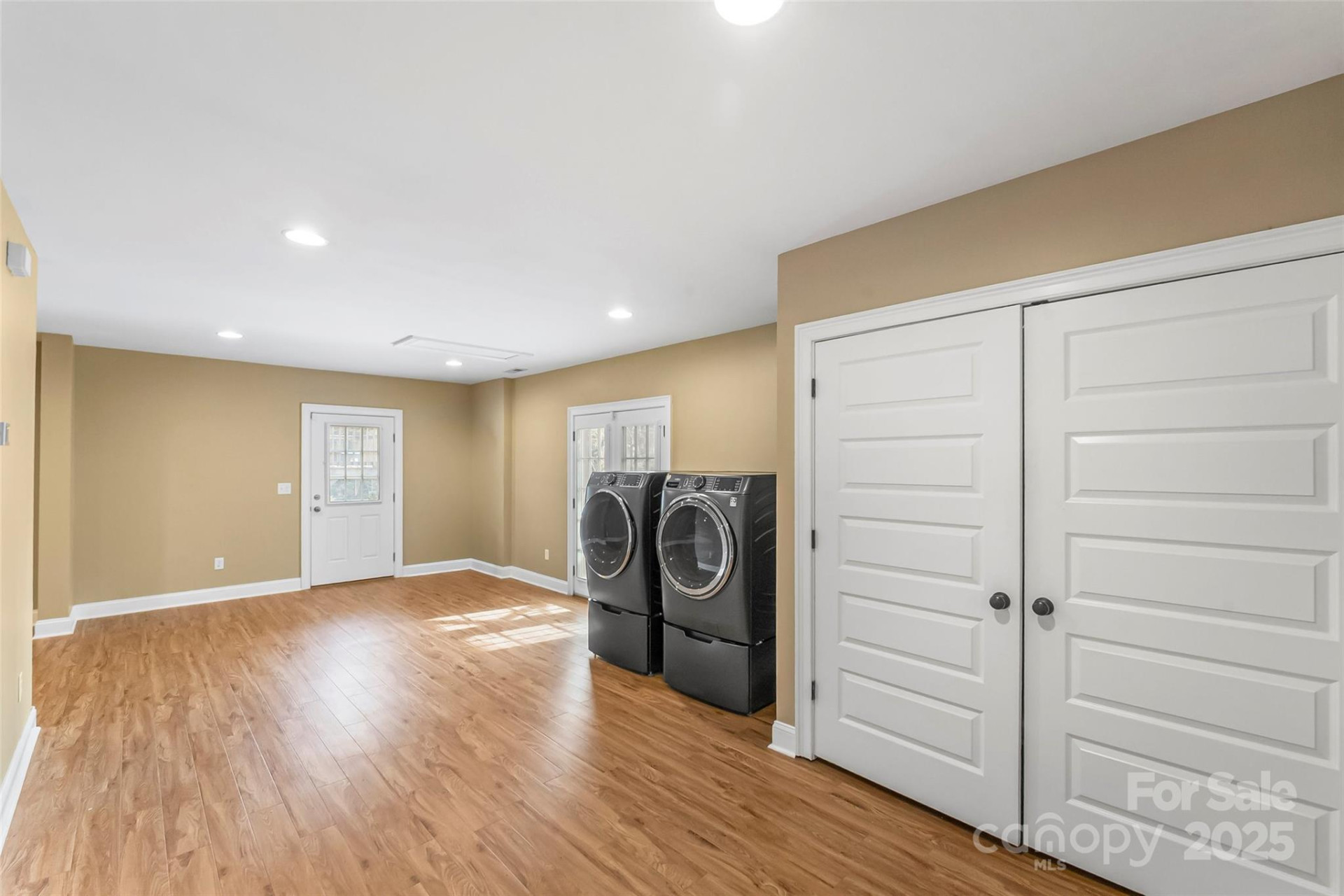 135 Courtland Avenue - Photo 18