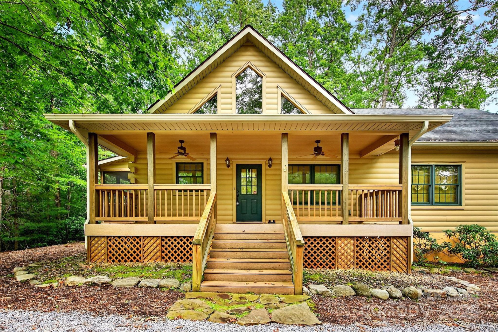 240 Ravenswood Drive