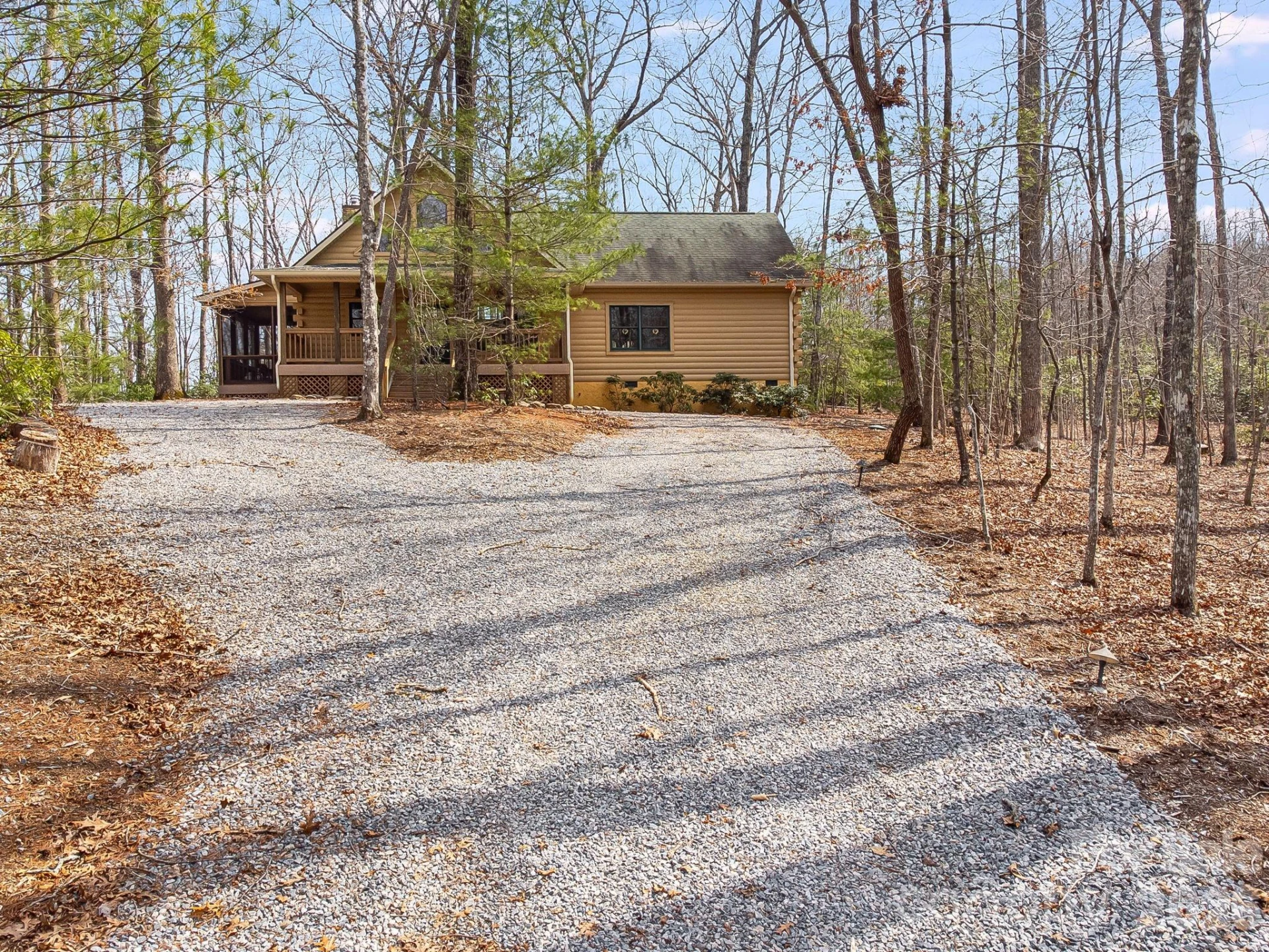 240 Ravenswood Drive - Photo 3