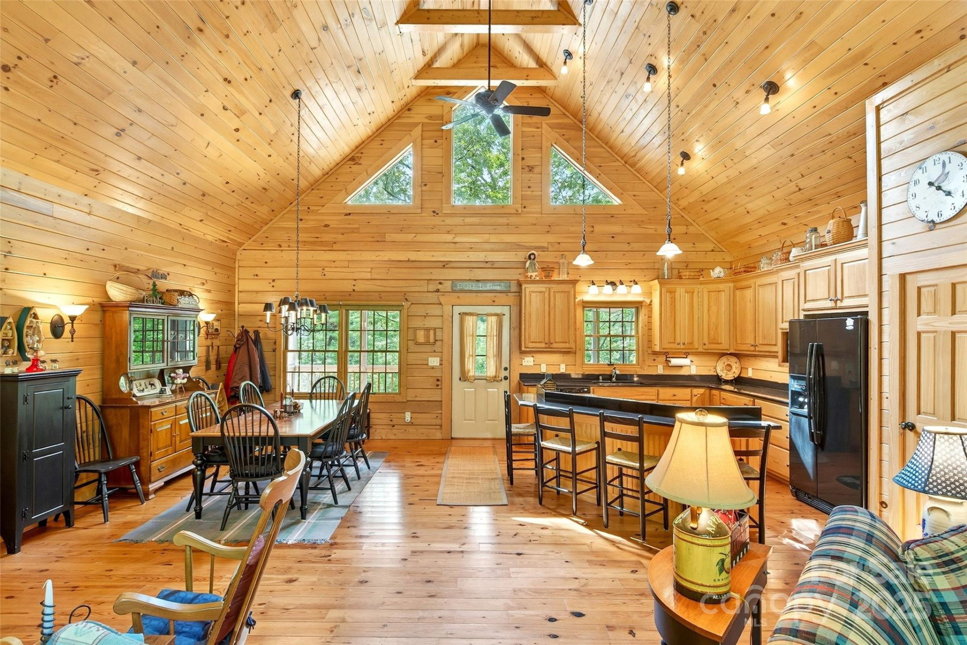 240 Ravenswood Drive - Photo 11