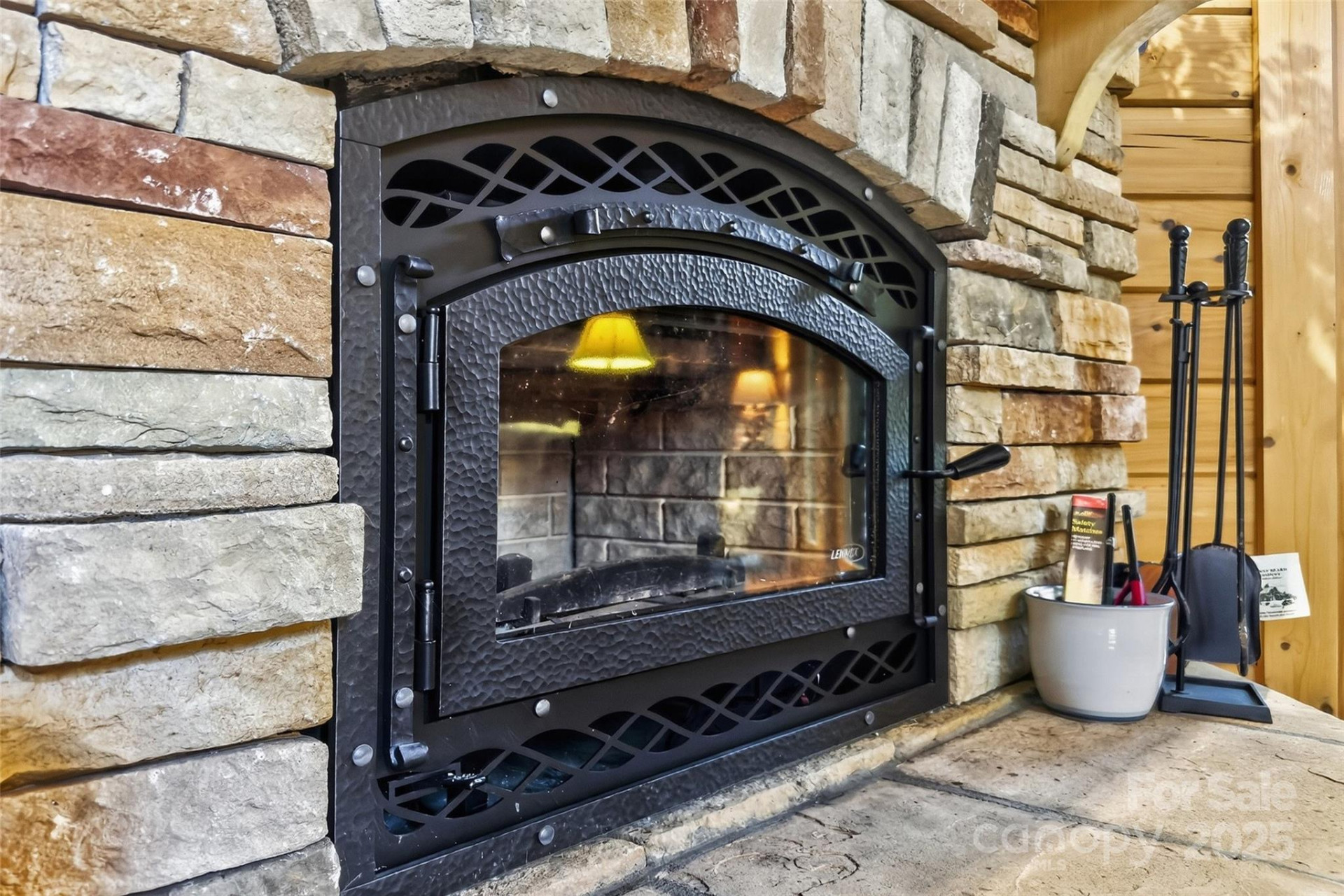 240 Ravenswood Drive - Photo 10