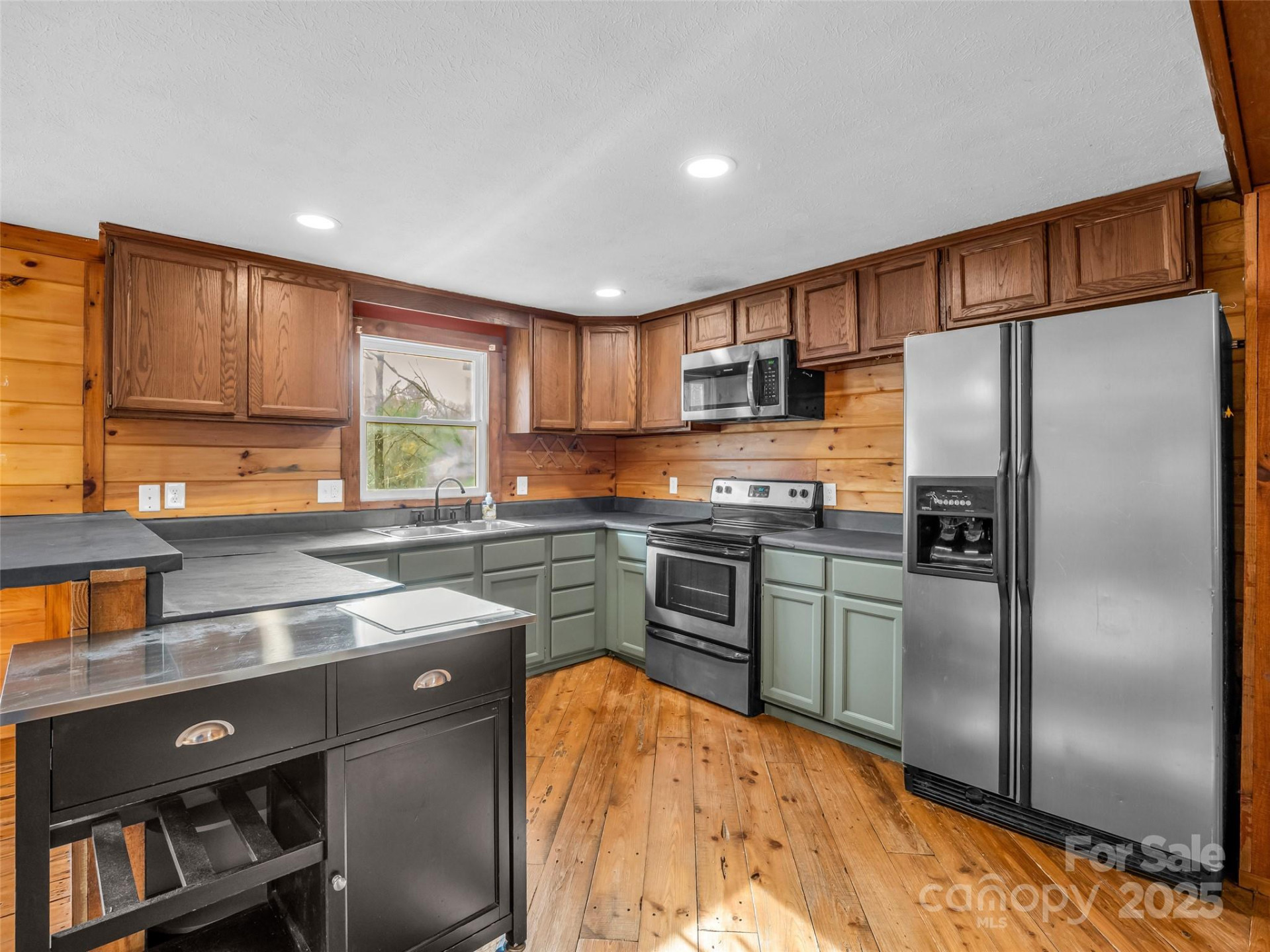3620 Howard Gap Road - Photo 19