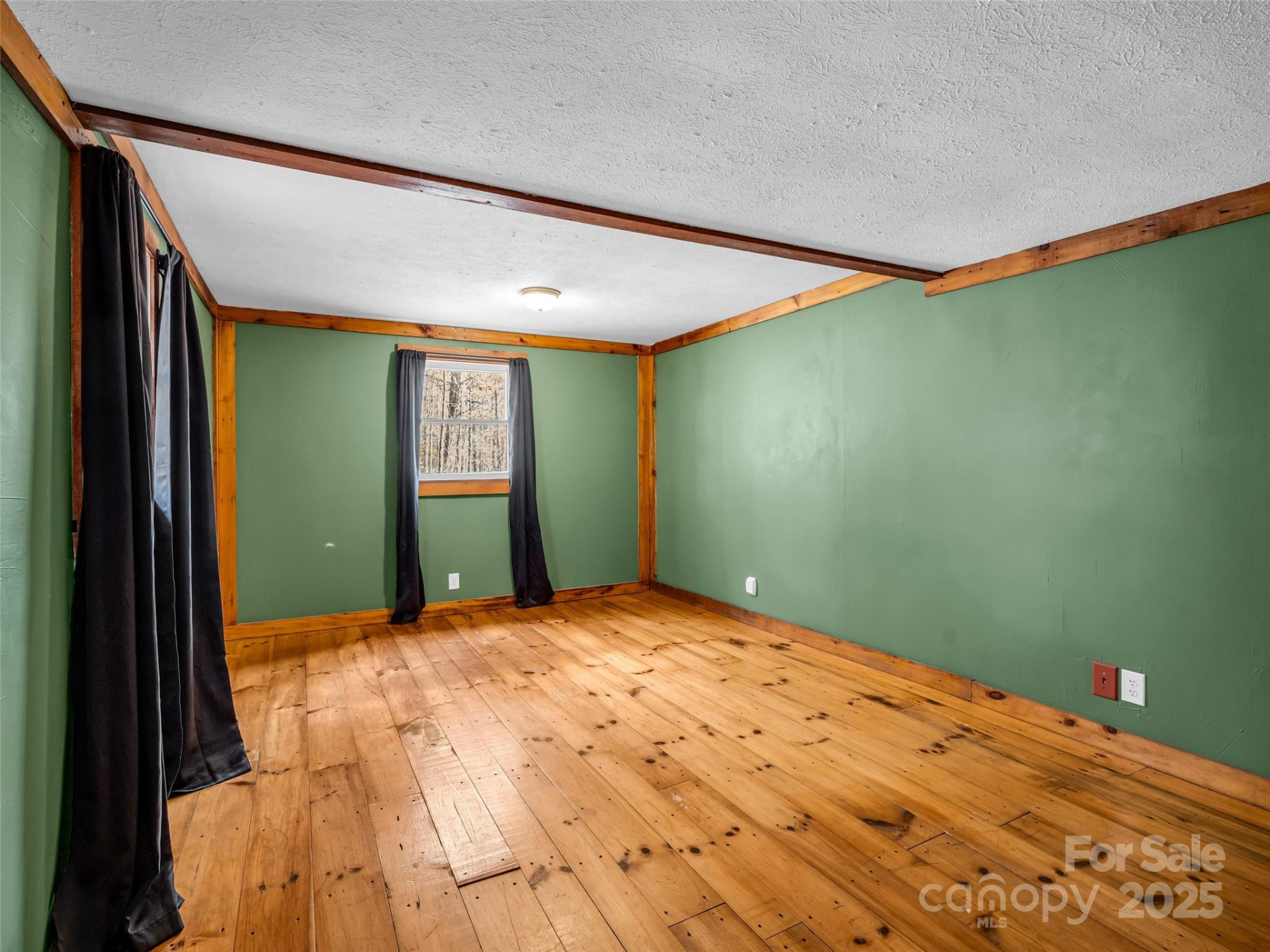 3620 Howard Gap Road - Photo 23