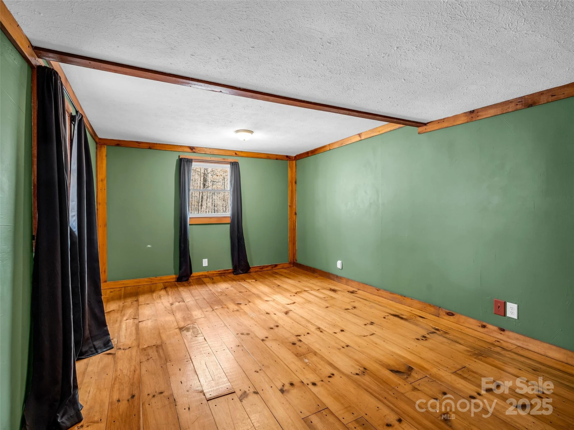 3620 Howard Gap Road - Photo 23
