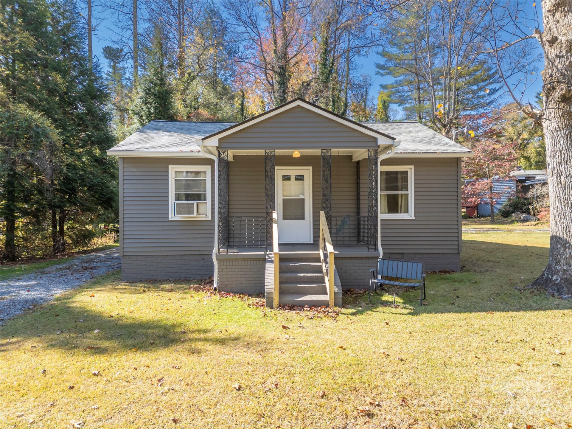 721 White Pine Drive - Photo 2