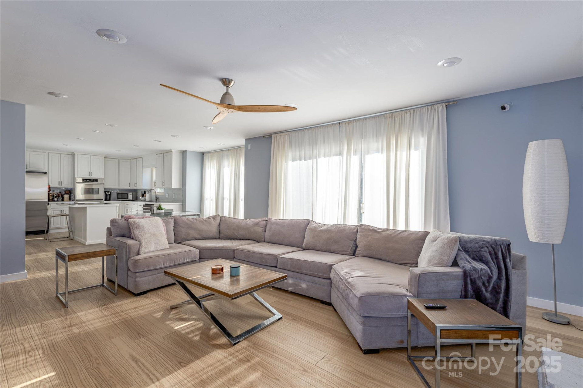 968 Plantation Drive - Photo 6