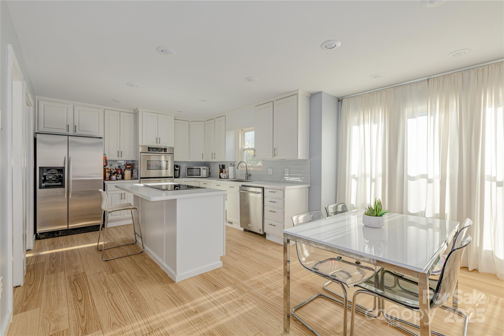 968 Plantation Drive - Photo 9