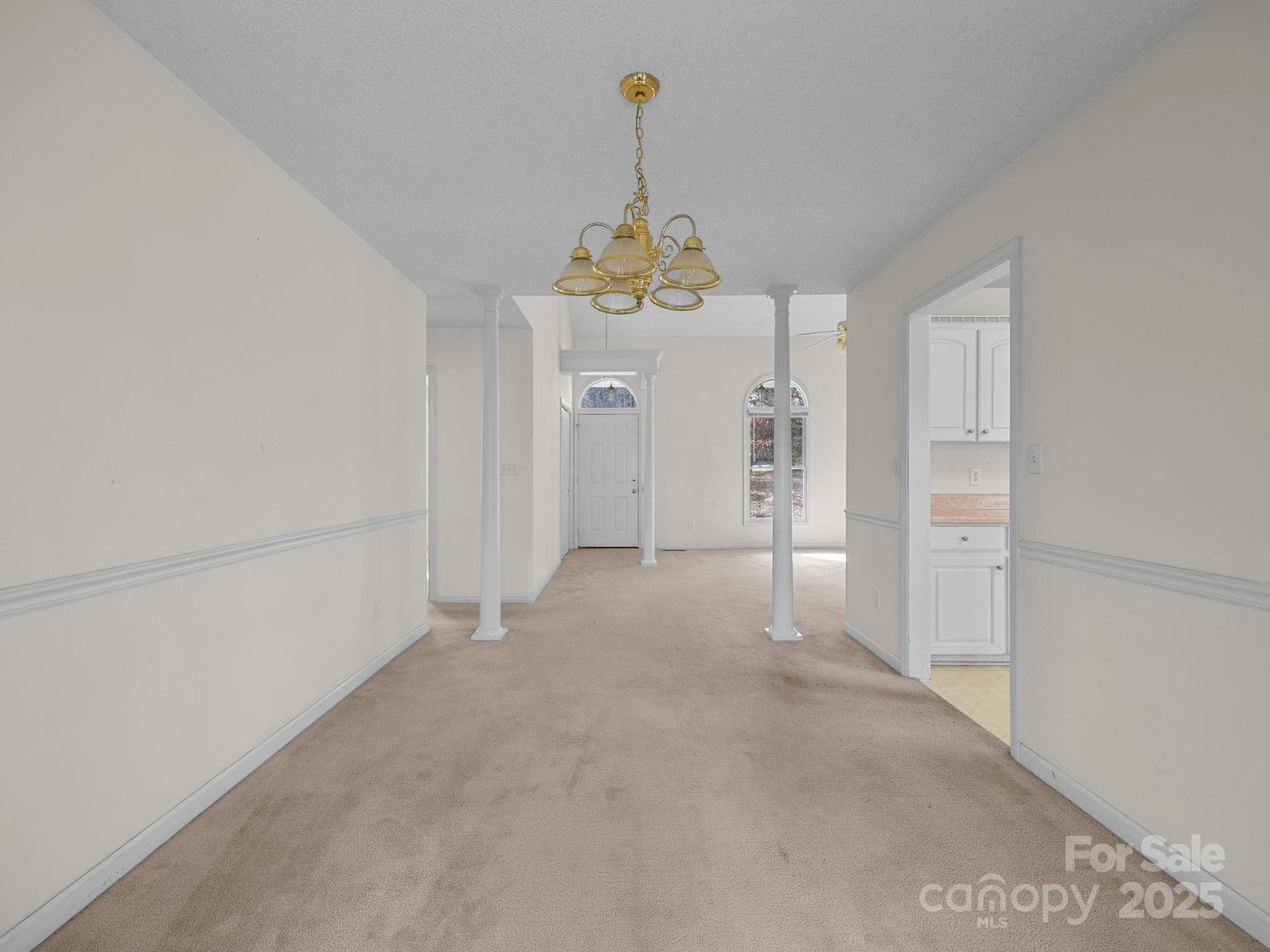 383 Woody Circle - Photo 13