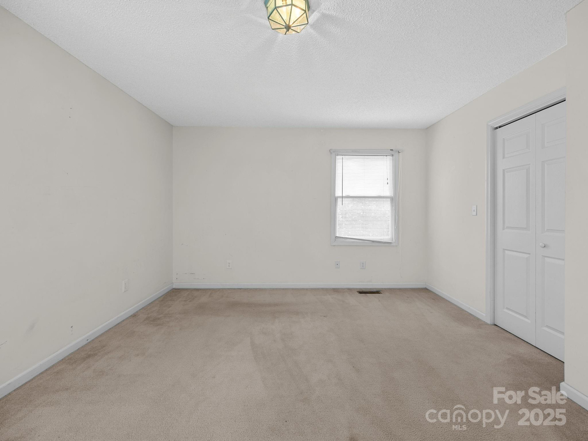 383 Woody Circle - Photo 20