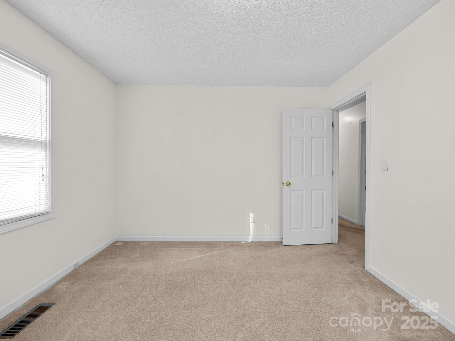 383 Woody Circle - Photo 24