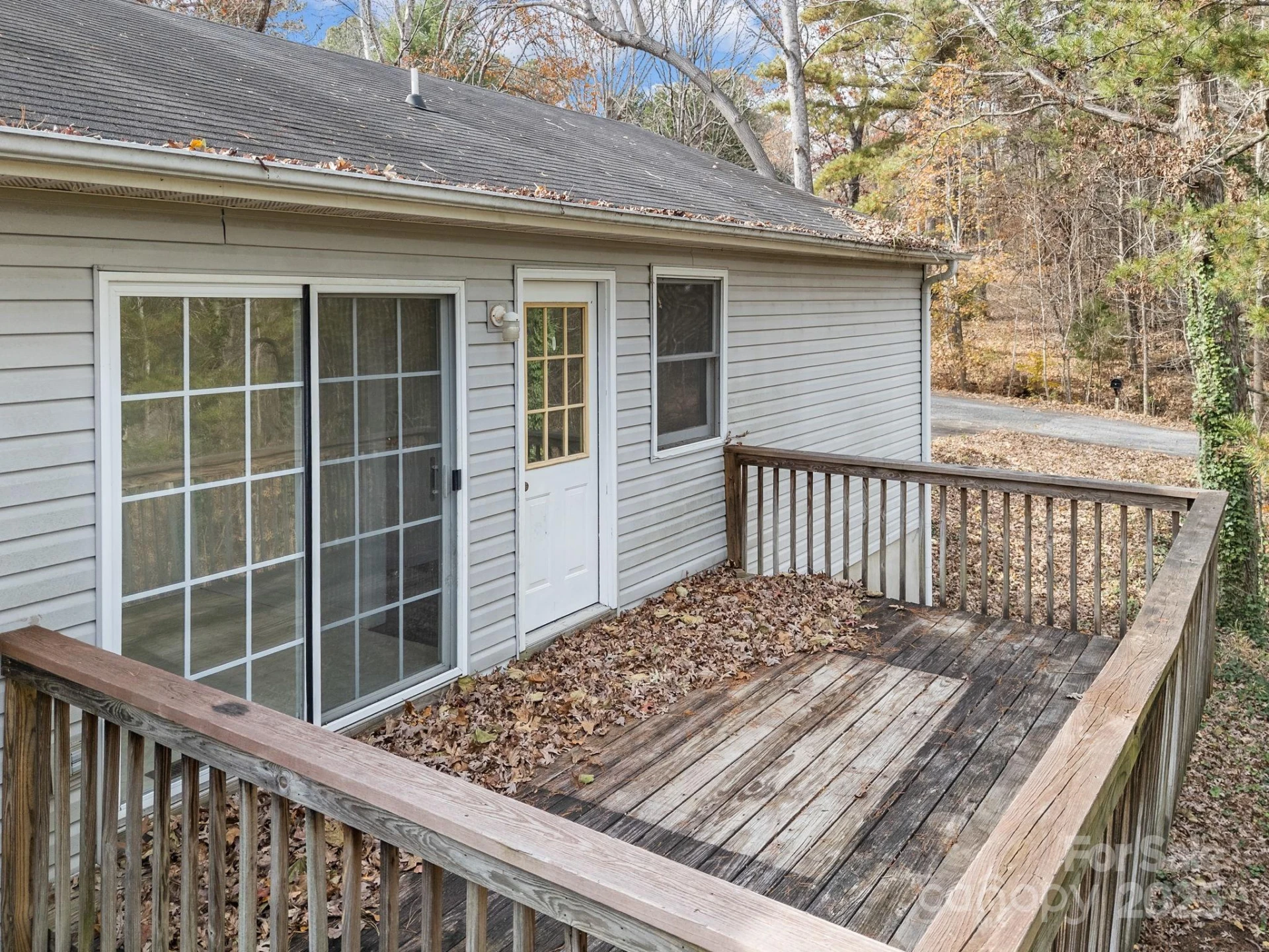 383 Woody Circle - Photo 33