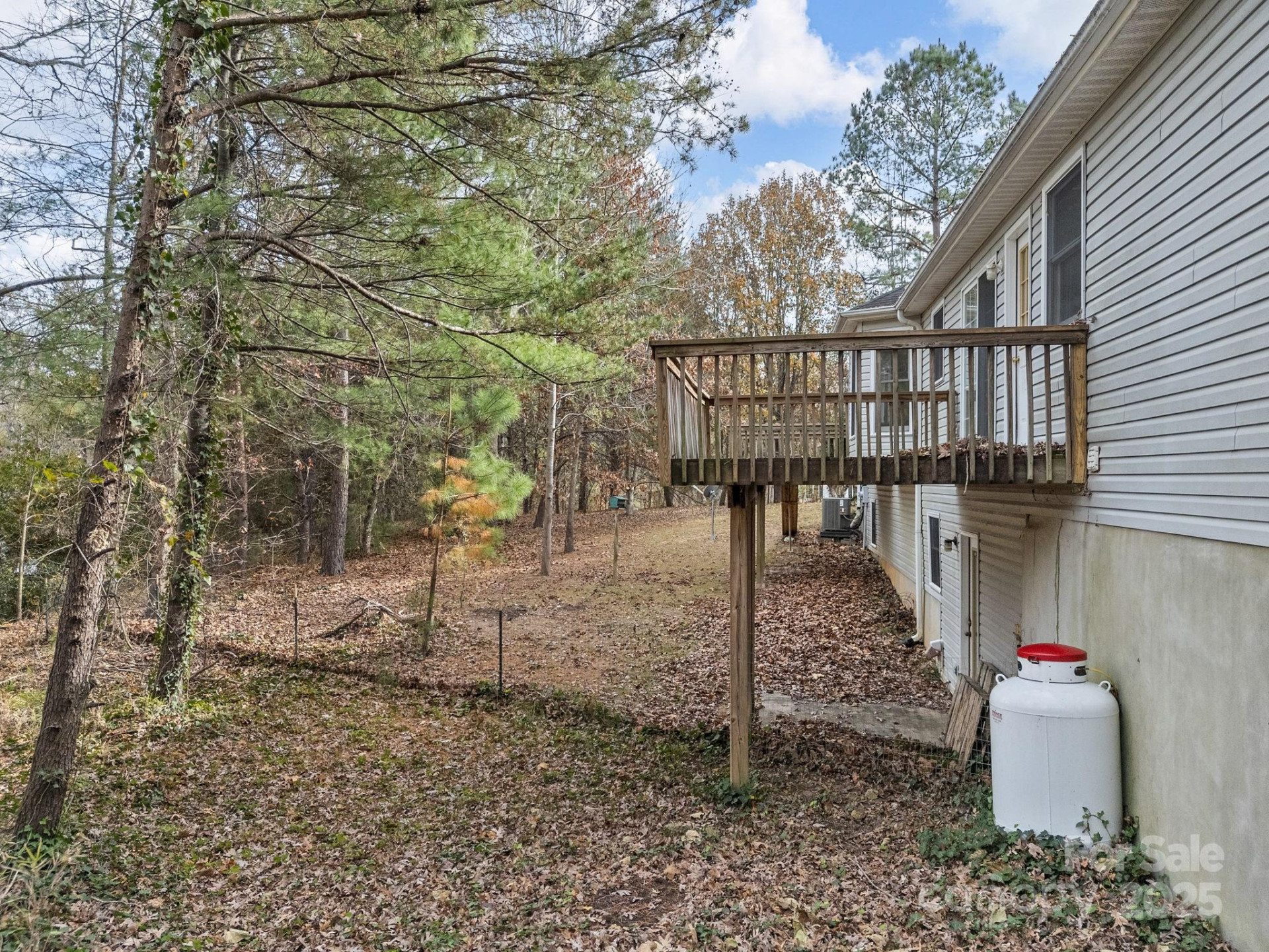 383 Woody Circle - Photo 35
